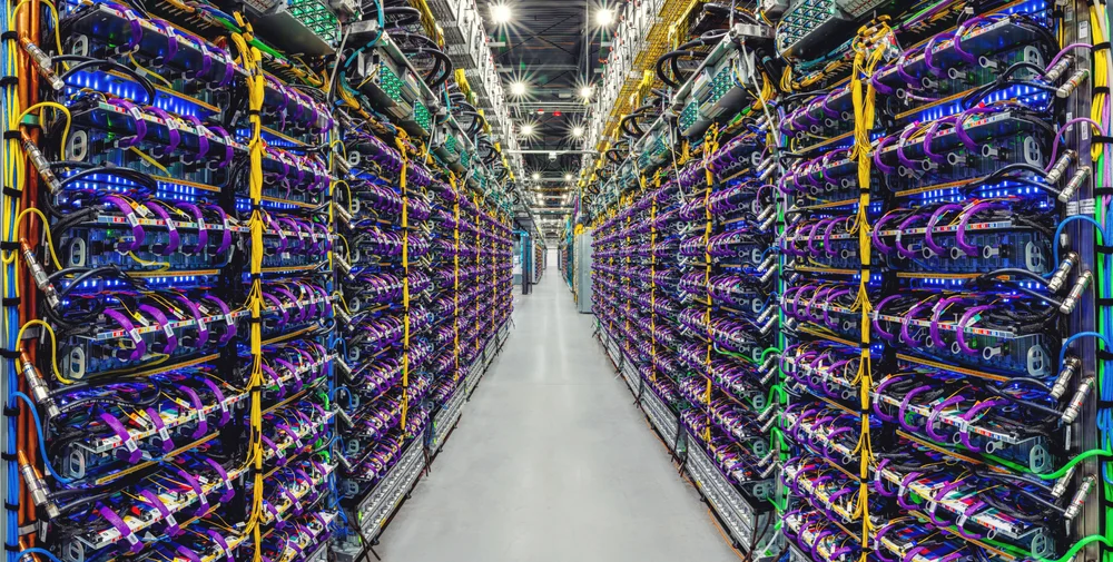 Supermicro, el gigante oculto de la IA que desafía expectativas