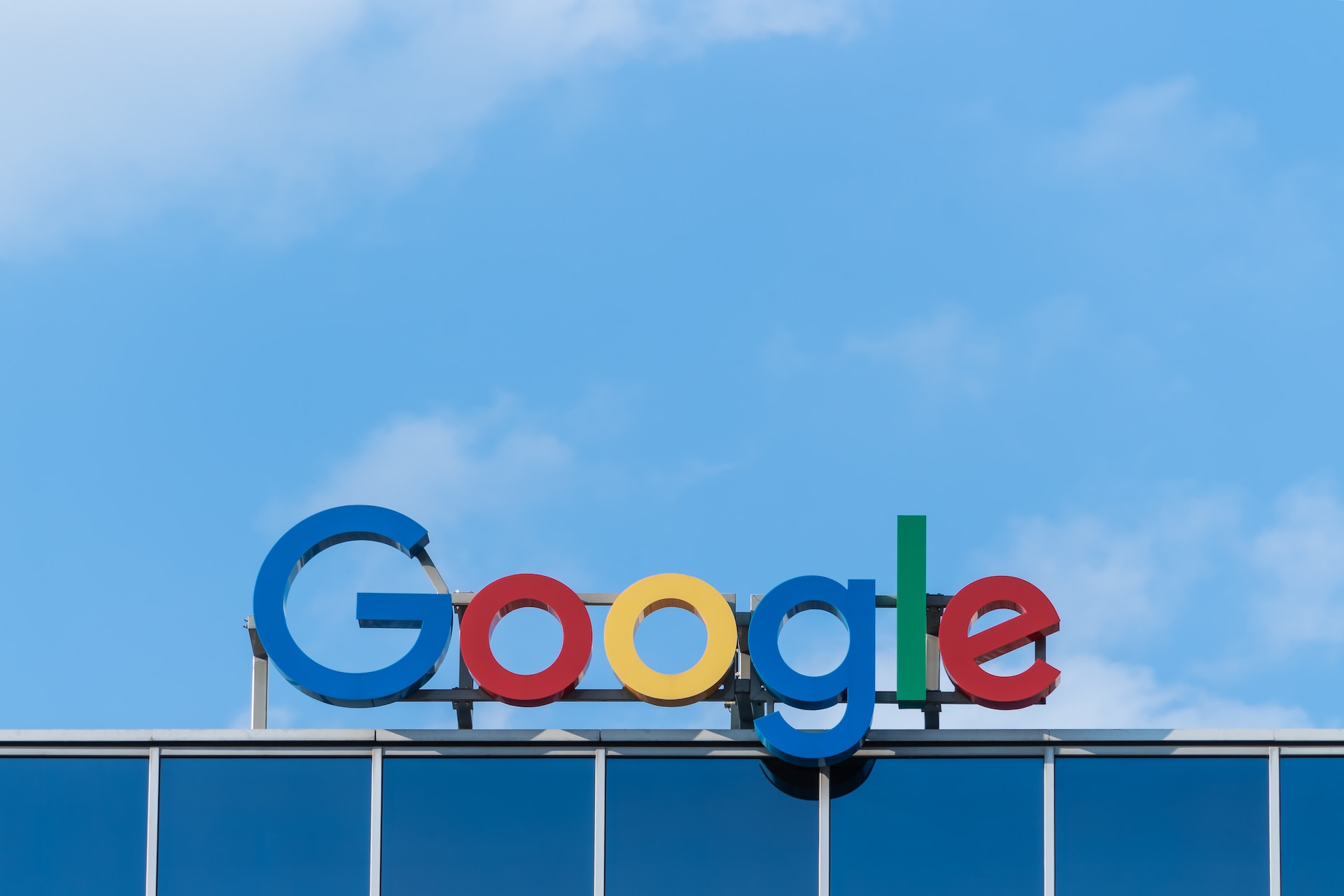 Google se refuerza contra la captación de talentos de OpenAI