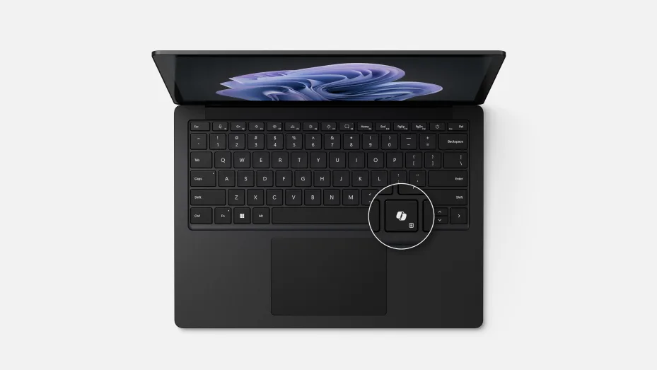 Microsoft lanza los primeros Surface con tecla a Copilot AI