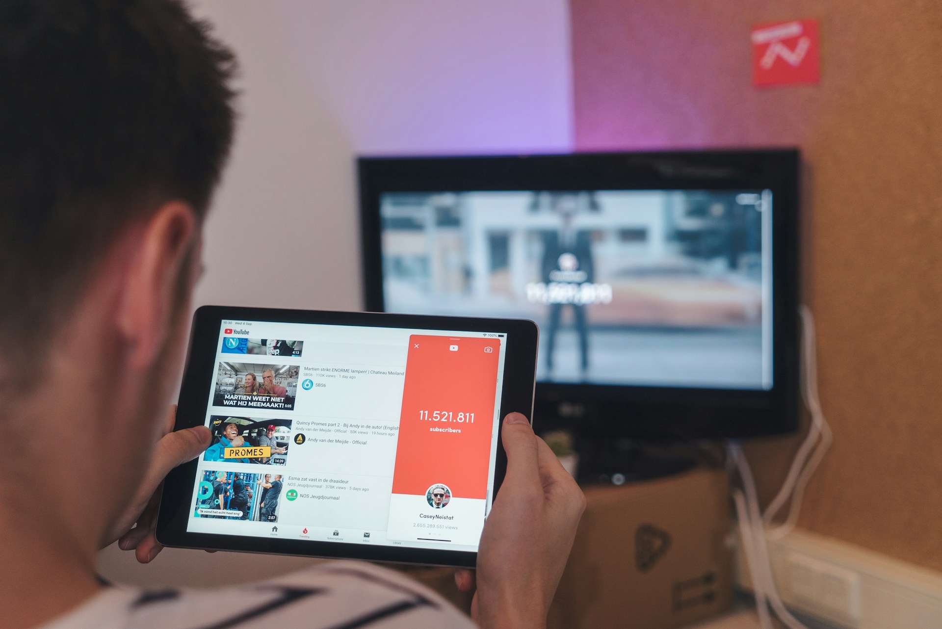 YouTube exige a los creadores revelar el uso de IA en la creación de contenidos