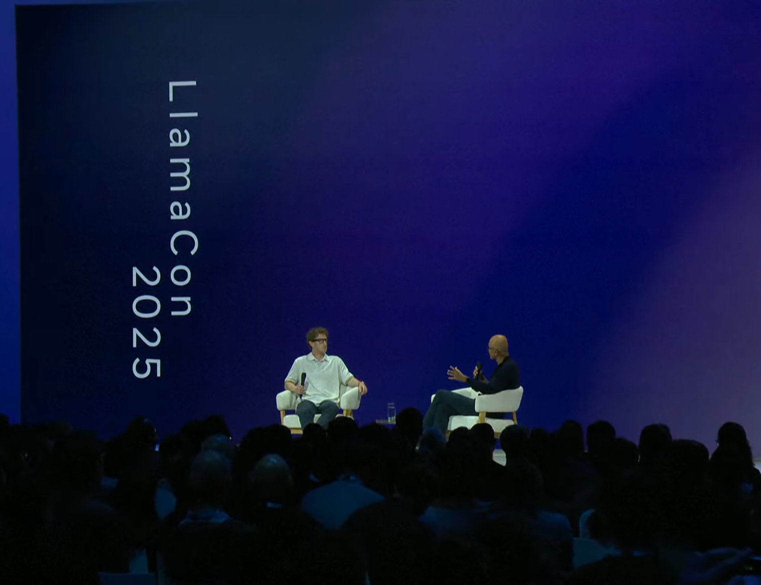 El CEO de Microsoft afirma que «el 30% del código que tenemos ha sido escrito por IA»