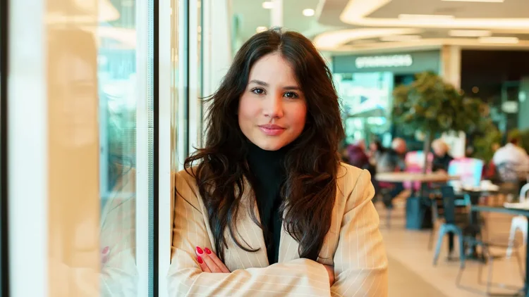“La IA viene a por tu empleo”. La carta viral del CEO de Fiverr que estremece al sector digital