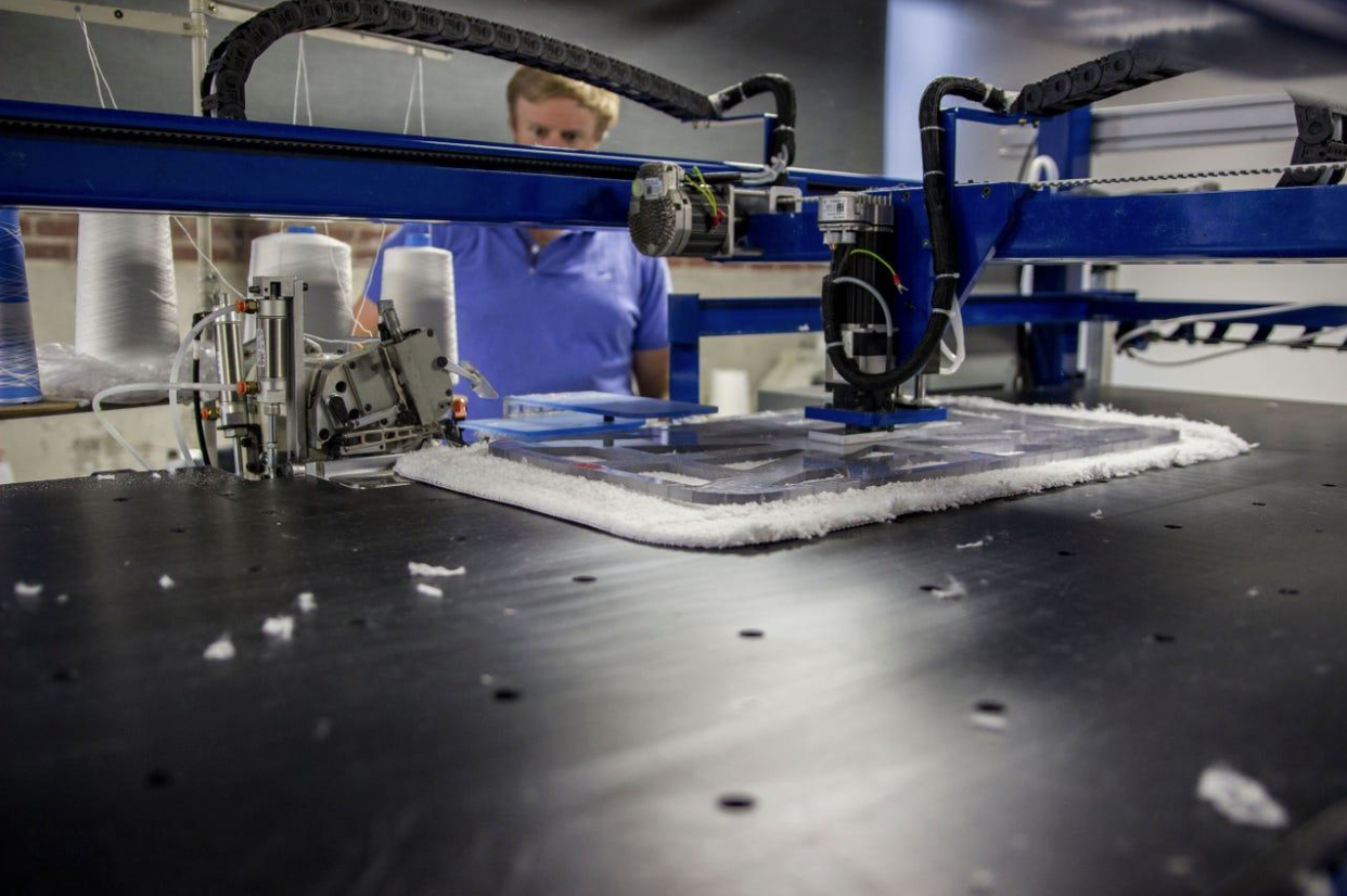 Sewbots: cuando la IA aprendió a coser y «domó» el caos de la tela